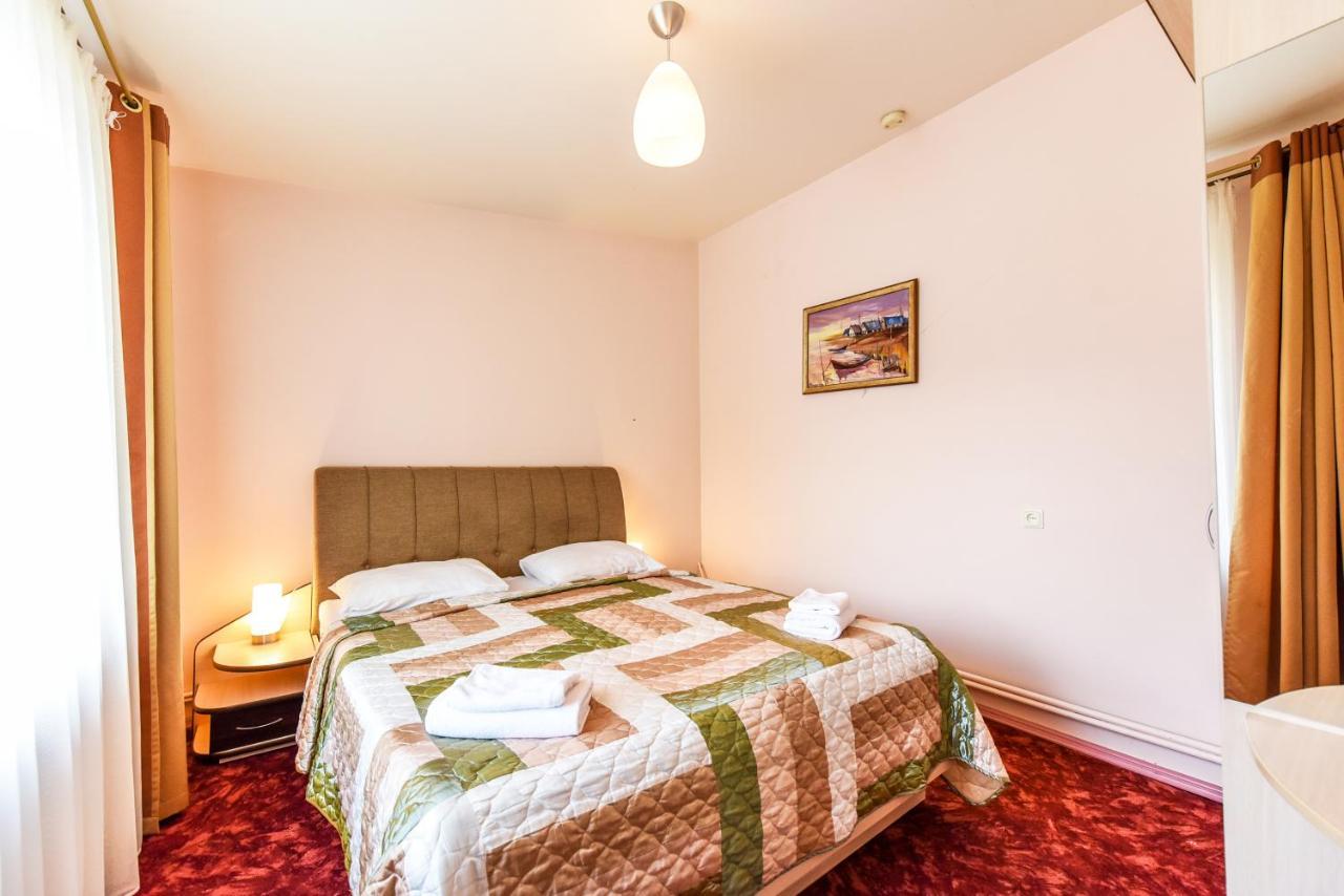 Hotel Medziotoju Kiemelis à Palanga Extérieur photo